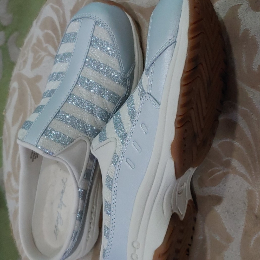 Tennis Shoes